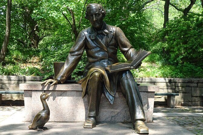 NYC Upper East Side Self-Guided Scavenger Hunt - The Sum Up