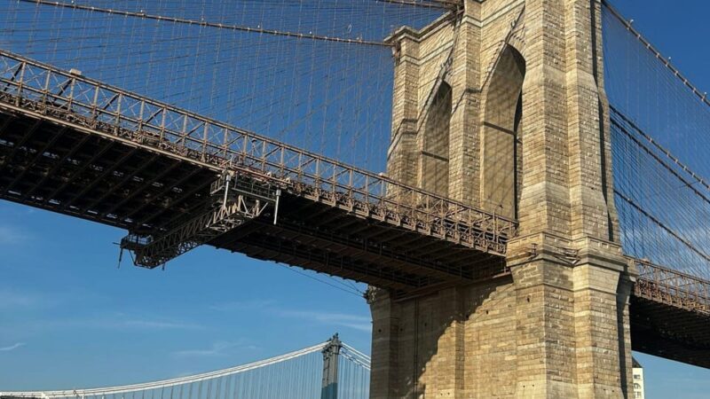 NYC Views from Brooklyn Bridge & DUMBO with Ferry Tickets - A Walk Across the Brooklyn Bridge