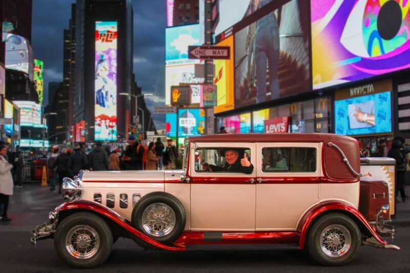 NYC: Vintage Car Midtown Manhattan Tour - An In-Depth Look at the Vintage Car Midtown Manhattan Tour