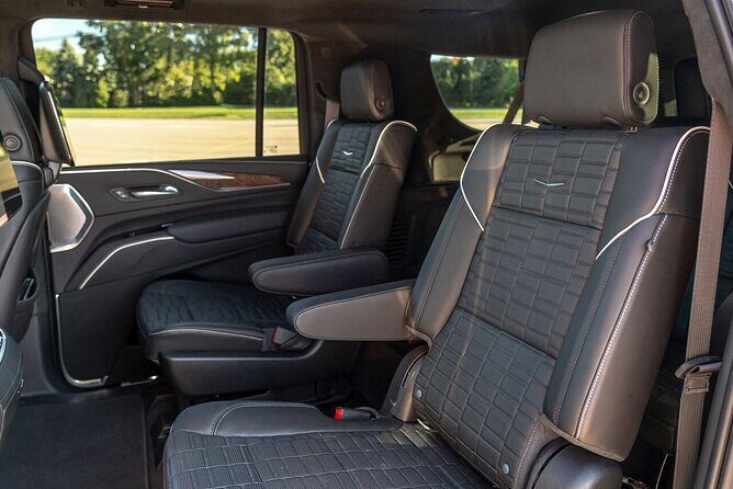NYC VIP Private Luxury airport arrival ride by Stretch Limousine - FAQ