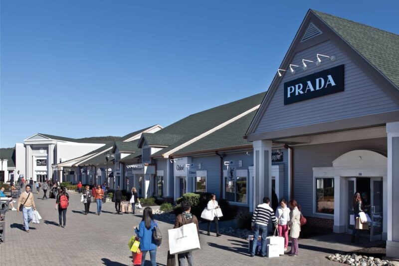 NYC: Woodbury Outlets Private Shopping Tour - An Honest Look at the Private Shopping Day