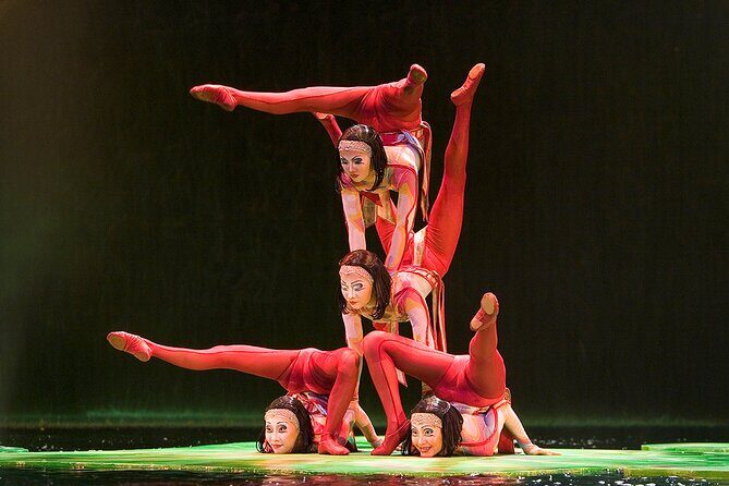 O by Cirque du Soleil® at the Bellagio Hotel and Casino - Authentic Perspectives and Tips