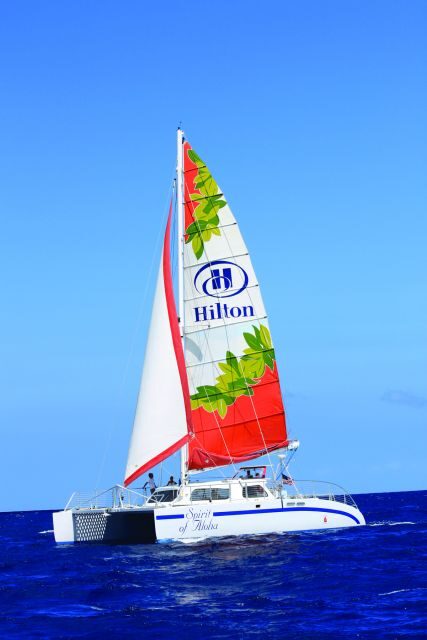 Oahu Boat Cruise to Diamond Head - Experience the Beauty of Oahu from the Water