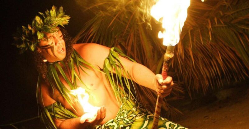 Oahu: Germaine's Traditional Luau Show & Buffet Dinner - A Closer Look at Germaine’s Luau Experience