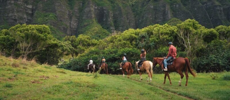 Oahu: Kualoa Hills and Valleys Horseback Riding Tour - What This Tour Offers: A Closer Look