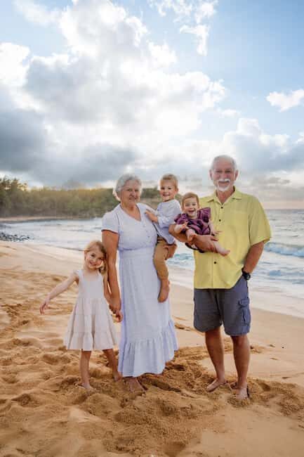 Oahu: Professional Photographer Couples and Families - What You Can Expect from This Oahu Photo Session