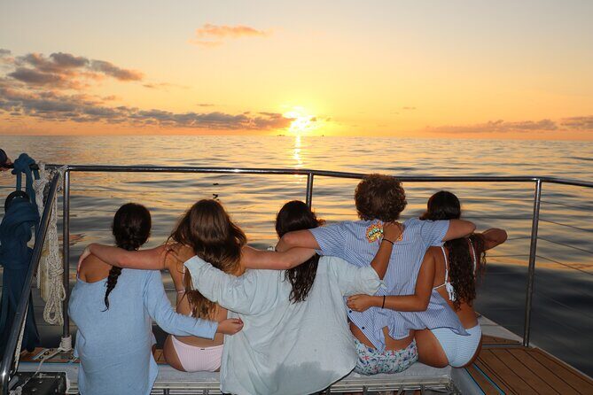 Oahu: Snorkel Sunset Cruise, Dolphin Watch with Hawaiian Buffet - Key Points