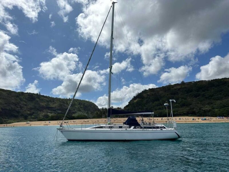 Oahu: Sunset sailing in small intimate groups - Why a Sunset Sail in Oahu Is a Must-Do