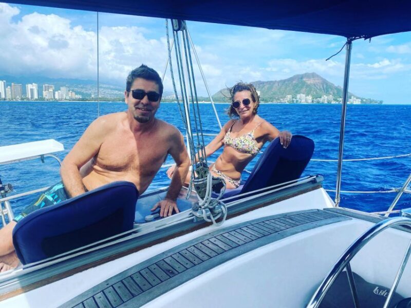 Oahu : Waikiki sailing turtle snorkeling in small groups - Pricing and Value