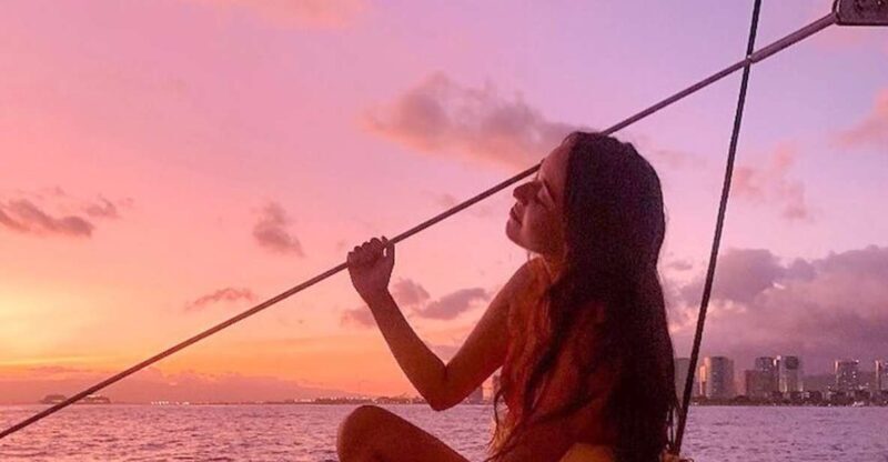 Oahu: Waikiki Sunset Catamaran Sail and Swim - An In-Depth Look at the Waikiki Sunset Catamaran Experience