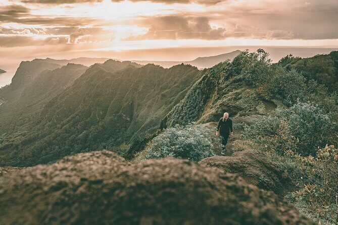 Oahu's iconic hikes - Kuliouou with photography - Discovering the Kuliouou Trail: What to Expect