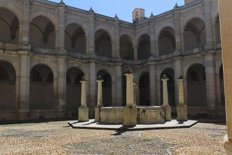 Oaxaca and its colors: Walking City Tour - A Detailed Look at the Oaxaca and Its Colors Tour