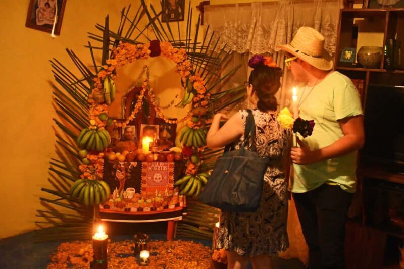 Oaxaca: Day of the Dead Altar Workshop with Meal - Key Points