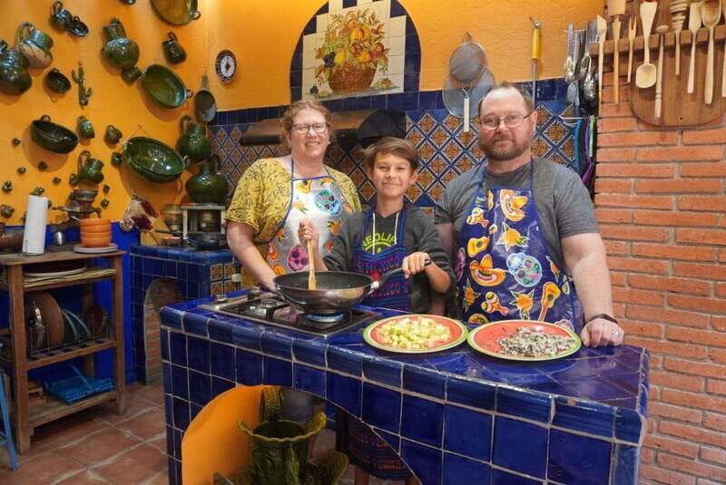 Oaxaca: Traditional Oaxacan Cooking Class with Market Visit - Practical Details and Tips