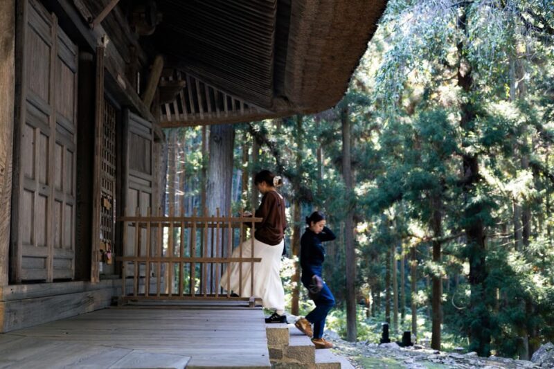 Obuse: Half-day walking tour of Hokusai & Local Specialties - Exploring Obuse: A Step Back in Time with Artistic Flair