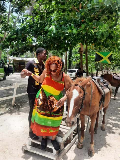 Ocho Rios : Bamboo River Rafting and HorseBack Riding - An In-Depth Look at the Tour