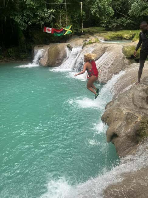 Ocho Rios : Blue Hole and Sightseeing Tour - The Sum Up