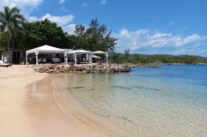 Ocho Rios: River Tubing, Lunch and Cocktails at Bamboo Beach Club - The Sum Up