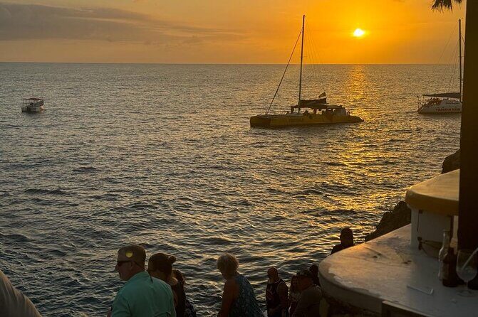 Ocho Rios Sightseeing Tours and Shopping - An In-Depth Look at the Ocho Rios Sightseeing and Shopping Tour