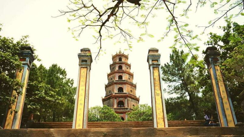 Official Hue: Dragon Boat, Imperial Citadel, & Market tour - What Makes This Tour Stand Out