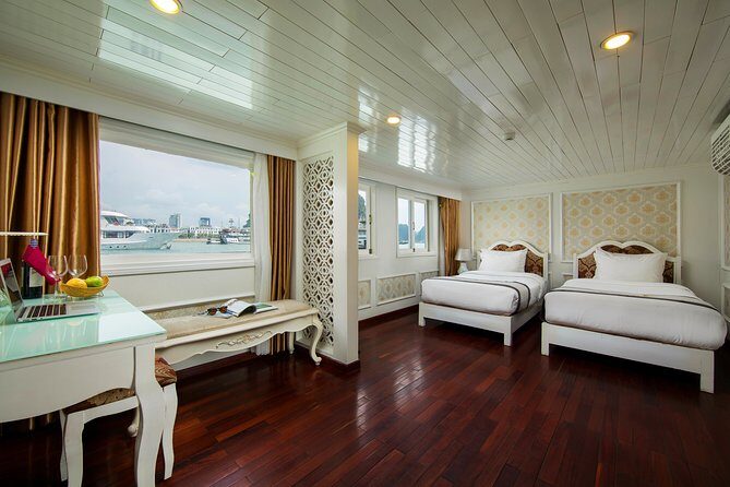 (Official) Signature Royal Cruise - 02 days 01 night program - Who Is This Experience Best For?