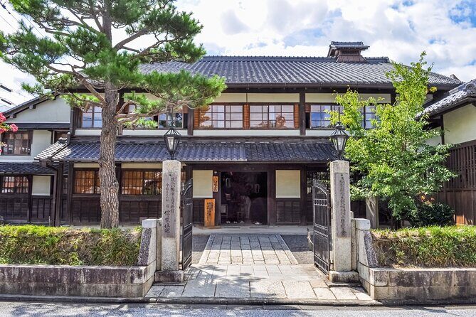 Ohmi Hachiman Private Day Trip from Osaka - What’s Included and Why It Matters