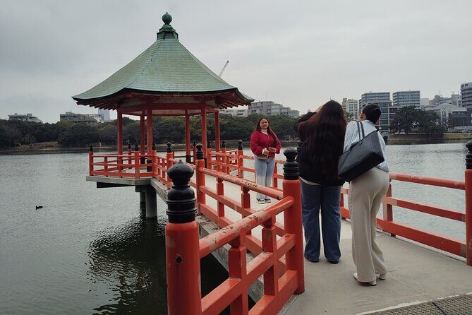 Ohori Park Walking Tour with Guide from Fukuoka - Key Points