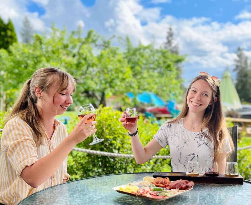 Okanagan Bee Tour, Wine Tasting and Lunch at Kelowna Winery - An Engaging Introduction to Bee Culture and Local Agriculture
