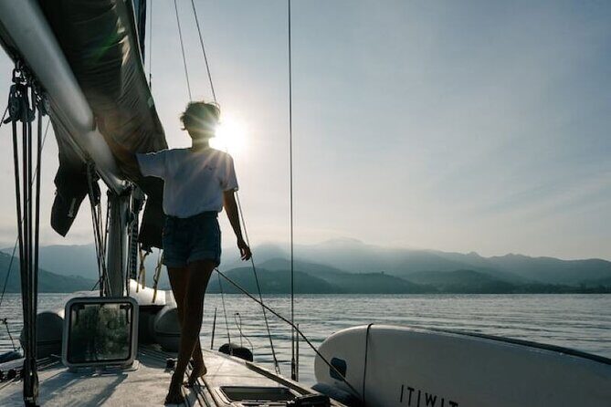 Okanagan Lake Sailing Tour from Penticton & Naramata BC - An In-Depth Look at the Okanagan Lake Sailing Tour