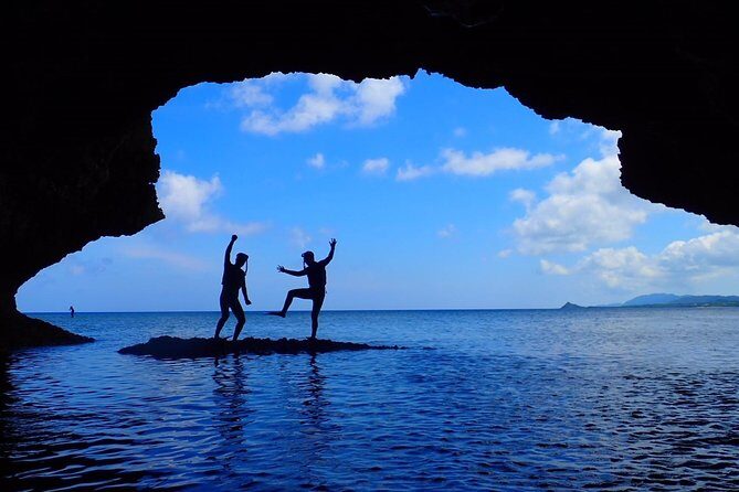 Okinawa Ishigaki Kabira Bay SUP or Canoe and Blue Cave Snorkeling - Summary: Who is This Tour Best For?