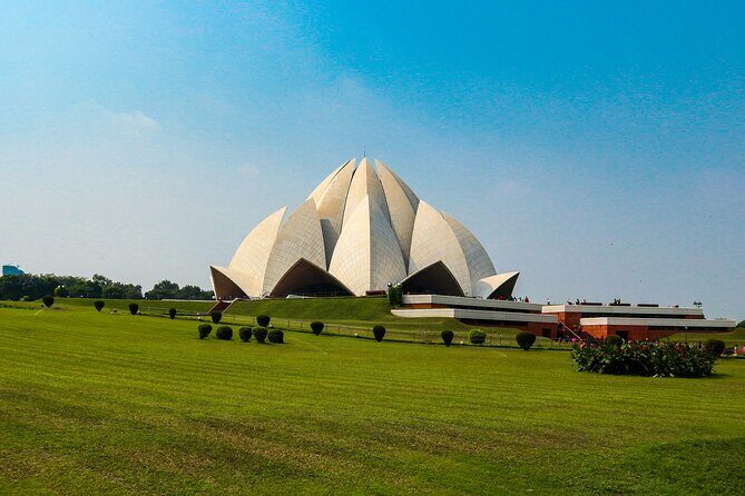 Old and New Delhi Guided City Tour - Key Points
