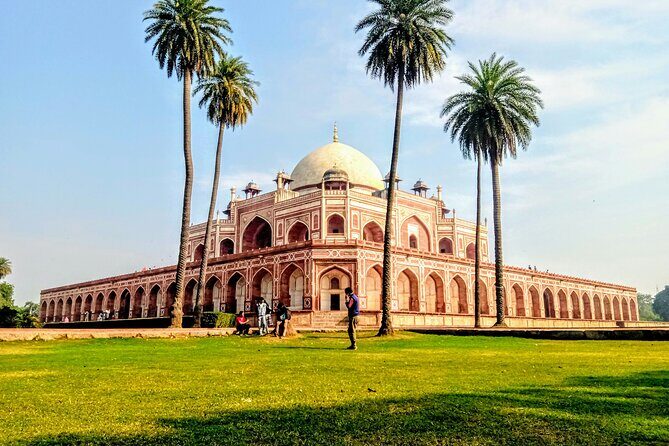 Old and New Delhi Guided City Tour - Transportation and Duration