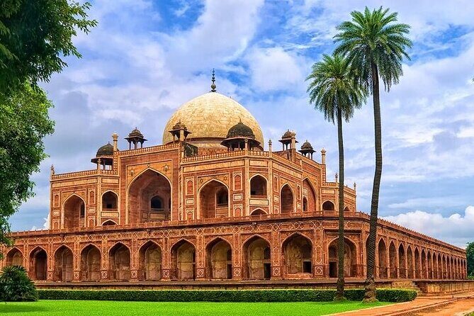 Old And New Delhi Private Luxury Day Tour By Car - Key Points
