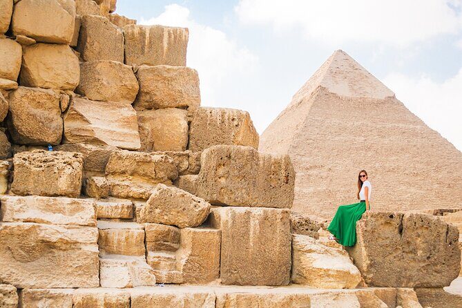 Old Cairo and Pyramids in Giza - Exploring the Pyramids of Giza