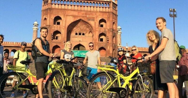 Old Delhi: 3.5-Hour Small-Group Bike Tour with Breakfast - Practical Tips for Travelers