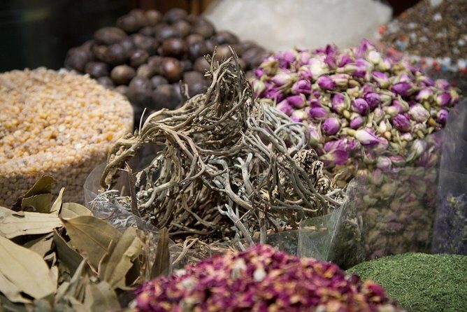 Old Dubai Shopping Tour (Textile, Spice and Gold Souq) - How the Tour Works: Practical Details