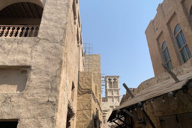 Old Dubai Walking Tour with Local/souks, boat, and local tasting. - FAQ