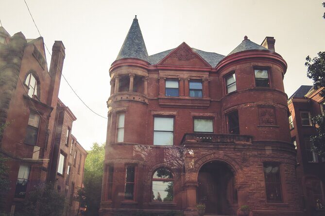 Old Louisvilles Famous Ghosts Smartphone Guided Walking Tour - Practical Details and What to Expect