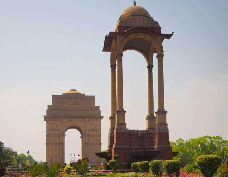 Old & New Delhi Culture & Architecture City Private Tour - Who Should Consider This Tour?