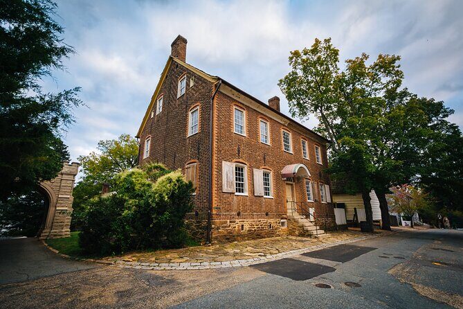 Old Salem's Ghost Self Guided Walking Tour - Key Points