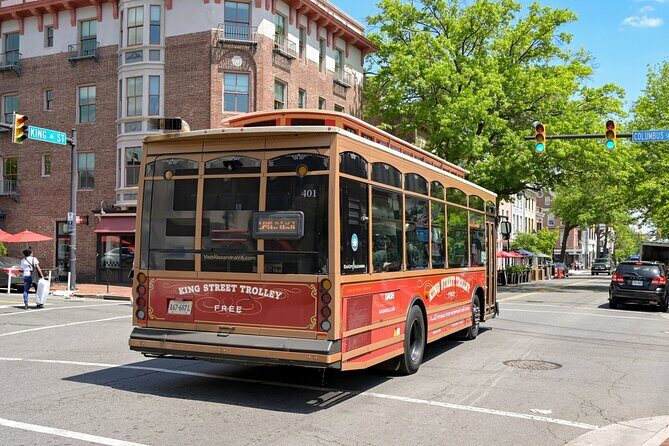 Old Town Alexandria in a Day with Round Trip Ferry Cruise - Key Points