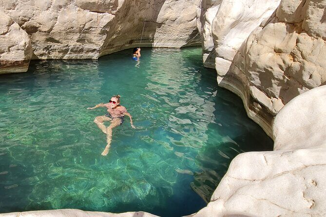Oman Highlights: Wahiba Sands Desert & Wadi Bani Khalid Tour - The Itinerary in Detail: What You Can Expect