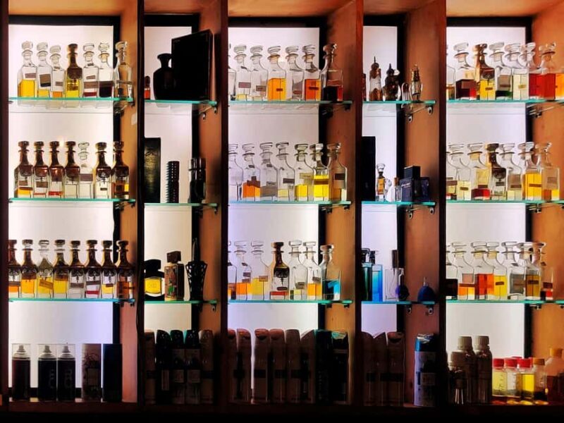 Oman: Perfume Factory Tour with Traditional Coffee - Key Points