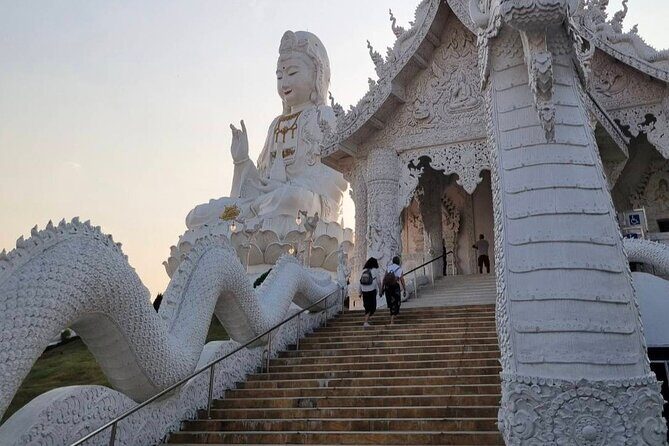 One Day Group Tour Experience in Chiangrai - FAQ