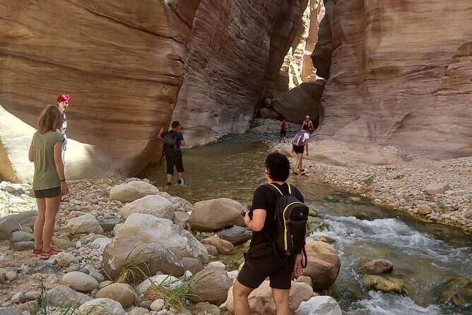 One Day Hiking Wadi Al Hasa Canyon - Who Will Love This Tour?