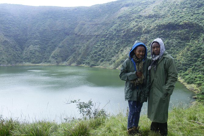 One Day Mount Bisoke Hike Adventure Tour in Volcanoes Park - Practical Tips for Your Hike
