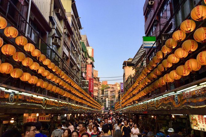 One-day private chartered car tour in Taipei: Yehliu, Jiufen, Pingxi, North Coast popular attractions with chartered car, professional Chinese/English driver - Real Traveler Insights from Reviews