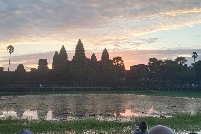 One Day Sunrise Private Tour at Angkorwat with Major Temples - What’s Included and What’s Not