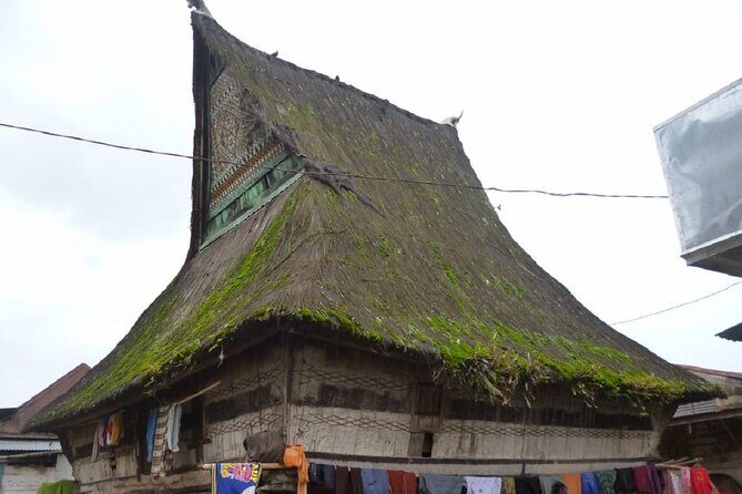One day tour to explore brastagi High land & lake Toba departure from Medan - FAQ