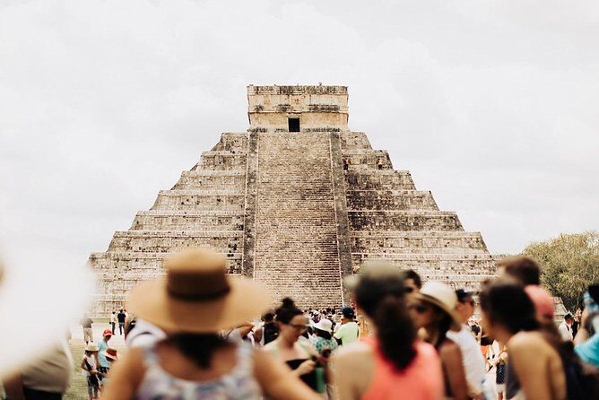 One day tour to the MAYAN ancient city Chichén Itza (Cenote and Valladolid) - Key Points